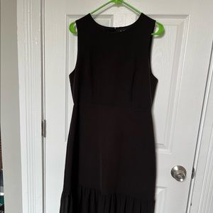 XL Black Lulu’s midi dress with ruffle